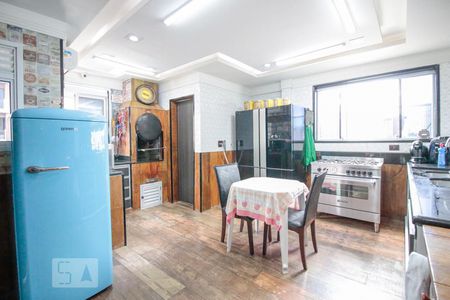 Apartamento à venda com 250m², 3 quartos e 4 vagascozinha