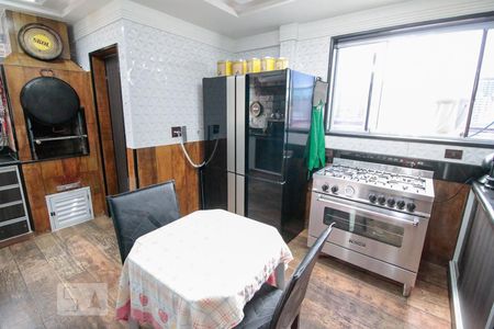 Apartamento à venda com 250m², 3 quartos e 4 vagascozinha