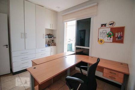 Apartamento à venda com 250m², 3 quartos e 4 vagasescritorio