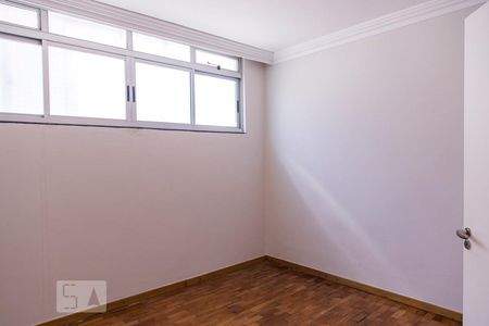 Sala de apartamento à venda com 3 quartos, 85m² em Alto Barroca, Belo Horizonte