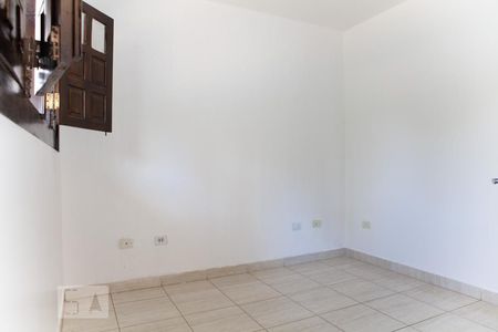 Casa para alugar com 200m², 4 quartos e 2 vagas Casa para alugar com 200m², 4 quartos e 2 vagasQuarto