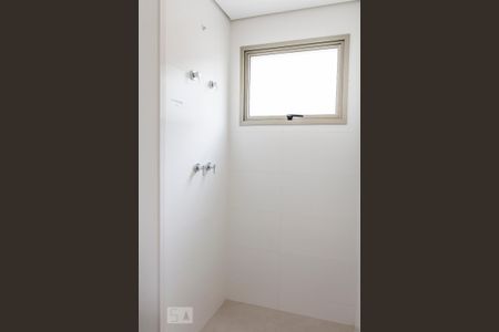 Apartamento para alugar com 70m², 2 quartos e 1 vaga Apartamento para alugar com 70m², 2 quartos e 1 vagaBanheiro da Suíte 1