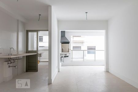 Apartamento para alugar com 70m², 2 quartos e 1 vaga Apartamento para alugar com 70m², 2 quartos e 1 vagaSala