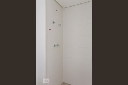Apartamento para alugar com 70m², 2 quartos e 1 vaga Apartamento para alugar com 70m², 2 quartos e 1 vagaBanheiro corredor