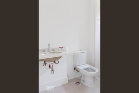 Apartamento para alugar com 70m², 2 quartos e 1 vaga Apartamento para alugar com 70m², 2 quartos e 1 vagaBanheiro da Suíte 1