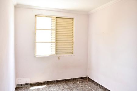 Quarto 2 Janela de apartamento para alugar com 2 quartos, 47m² em Itaquera, São Paulo