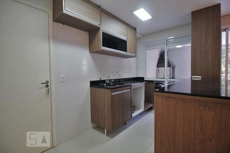 Cozinha de apartamento para alugar com 2 quartos, 80m² em Vila Andrade, São Paulo