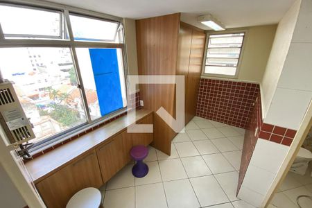 Apartamento para alugar com 160m², 4 quartos e 1 vagaÁrea de Serviço