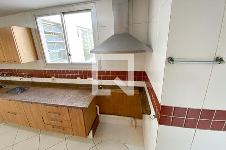 Apartamento para alugar com 160m², 4 quartos e 1 vagaCozinha