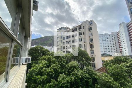 Vista  de apartamento para alugar com 4 quartos, 160m² em Copacabana, Rio de Janeiro