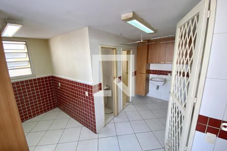 Apartamento para alugar com 160m², 4 quartos e 1 vagaÁrea de Serviço