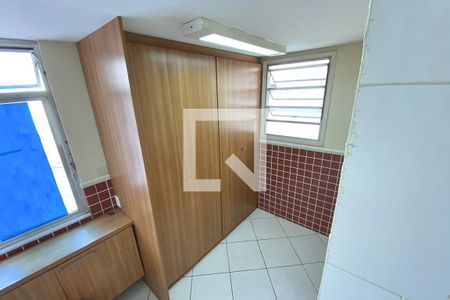 Apartamento para alugar com 160m², 4 quartos e 1 vagaÁrea de Serviço