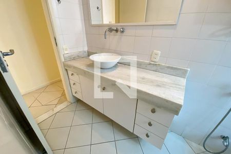Apartamento para alugar com 160m², 4 quartos e 1 vagaBanheiro Social