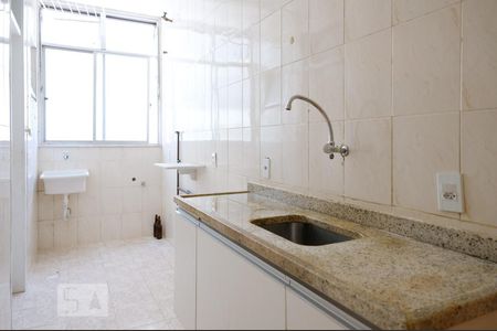 Apartamento à venda com 80m², 2 quartos e 1 vaga Apartamento à venda com 80m², 2 quartos e 1 vagaCozinha e Área de Serviço