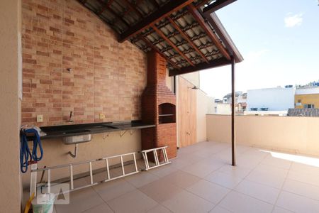 Casa de condomínio à venda com 220m², 3 quartos e 1 vagaChurrasqueira