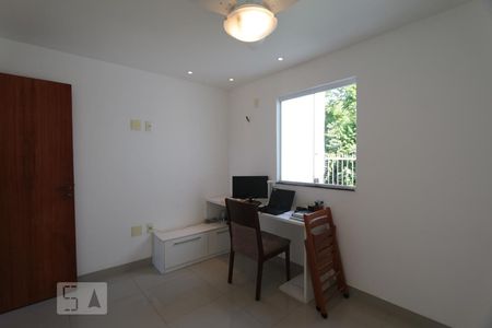 Casa de condomínio à venda com 220m², 3 quartos e 1 vagaQuarto suite 3