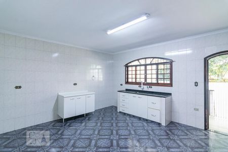 Casa para alugar com 260m², 3 quartos e 6 vagas Casa para alugar com 260m², 3 quartos e 6 vagasCozinha