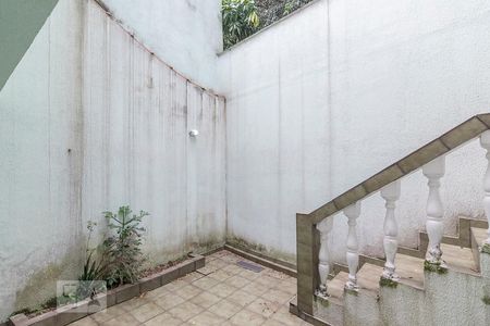 Casa para alugar com 260m², 3 quartos e 6 vagas Casa para alugar com 260m², 3 quartos e 6 vagasQuintal