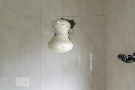 Casa para alugar com 260m², 3 quartos e 6 vagas Casa para alugar com 260m², 3 quartos e 6 vagasChuveiro