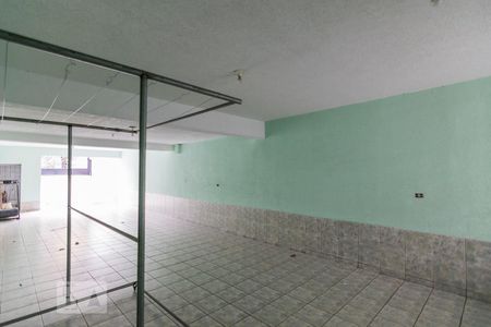 Casa para alugar com 260m², 3 quartos e 6 vagas Casa para alugar com 260m², 3 quartos e 6 vagasGaragem