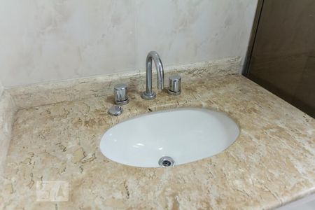 Apartamento para alugar com 168m², 5 quartos e 2 vagasBanheiro