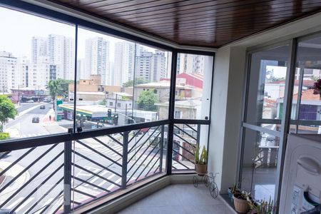 Apartamento para alugar com 168m², 5 quartos e 2 vagasSala - sacada