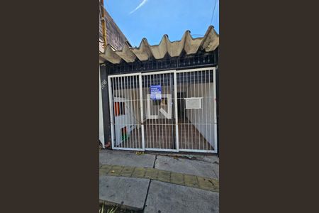 Casa à venda com 78m², 2 quartos e 1 vaga Casa à venda com 78m², 2 quartos e 1 vagaFachada