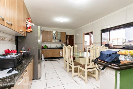 Apartamento à venda com 210m², 3 quartos e 4 vagasCozinha