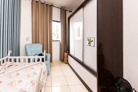Apartamento à venda com 210m², 3 quartos e 4 vagasQuarto 2