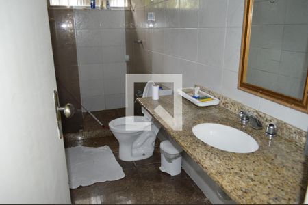 Casa para alugar com 650m², 6 quartos e 6 vagasBanheiro da suíte 2