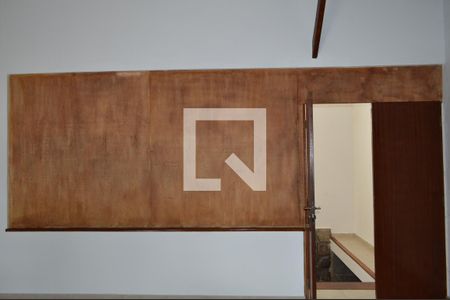 Casa para alugar com 650m², 6 quartos e 6 vagasSegundo andar - Sala