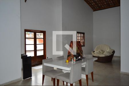 Casa para alugar com 650m², 6 quartos e 6 vagasSegundo andar - Sala