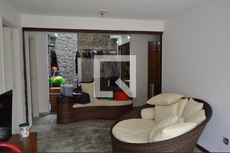 Casa para alugar com 650m², 6 quartos e 6 vagasCorredor