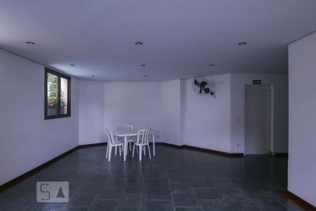 Apartamento para alugar com 77m², 2 quartos e 2 vagas Apartamento para alugar com 77m², 2 quartos e 2 vagasSalão de Festas