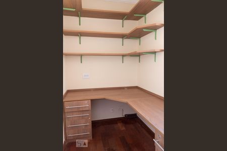 Apartamento à venda com 150m², 3 quartos e 3 vagasEscritório