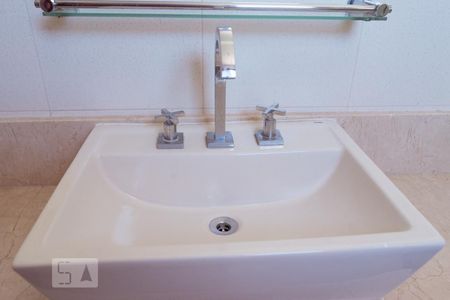 Apartamento à venda com 150m², 3 quartos e 3 vagasBanheiro da Suíte 3 - Pia