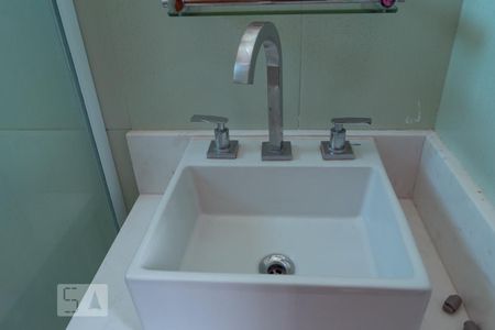 Apartamento à venda com 150m², 3 quartos e 3 vagasBanheiro da Suíte 2 - Pia