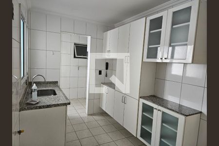 Apartamento à venda com 80m², 3 quartos e 2 vagasCozinha