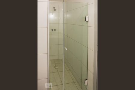 Apartamento à venda com 80m², 3 quartos e 2 vagasBanheiro 