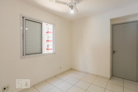 Apartamento à venda com 80m², 3 quartos e 2 vagasQuarto 3 