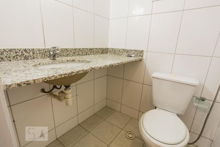 Apartamento à venda com 80m², 3 quartos e 2 vagasBanheiro 