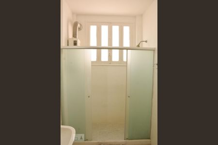 Apartamento para alugar com 80m², 3 quartos e sem vaga Apartamento para alugar com 80m², 3 quartos e sem vagaBanheiro Social
