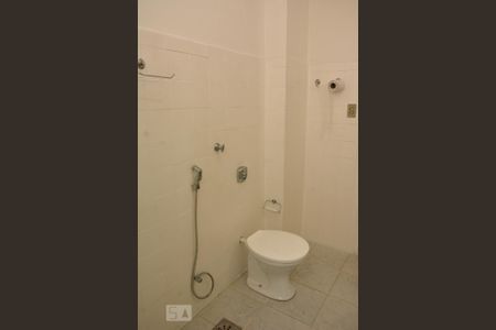 Apartamento para alugar com 80m², 3 quartos e sem vaga Apartamento para alugar com 80m², 3 quartos e sem vagaBanheiro Social