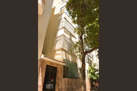 Apartamento para alugar com 80m², 3 quartos e sem vaga Apartamento para alugar com 80m², 3 quartos e sem vagaFachada