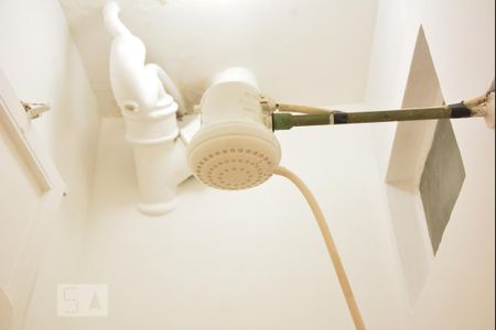 Apartamento para alugar com 80m², 3 quartos e sem vaga Apartamento para alugar com 80m², 3 quartos e sem vagaBanheiro de Serviço