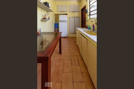 Casa à venda com 500m², 4 quartos e 4 vagasCozinha