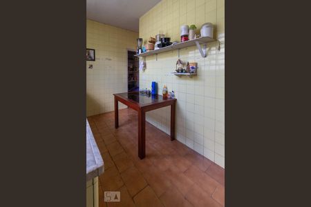 Casa à venda com 500m², 4 quartos e 4 vagasCozinha