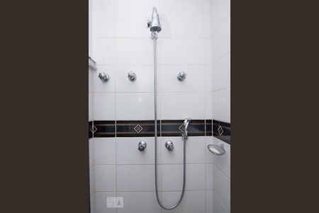 Apartamento à venda com 180m², 4 quartos e 3 vagasChuveiro - Banheiro Suíte 3