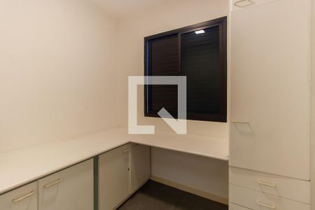 Apartamento à venda com 136m², 3 quartos e 2 vagasQuarto de Serviço