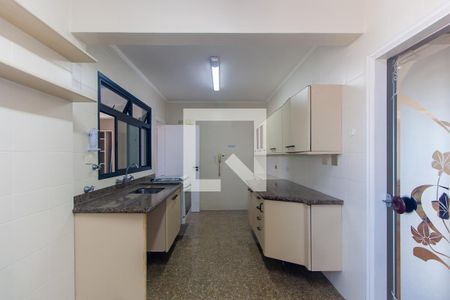 Apartamento à venda com 136m², 3 quartos e 2 vagasCozinha